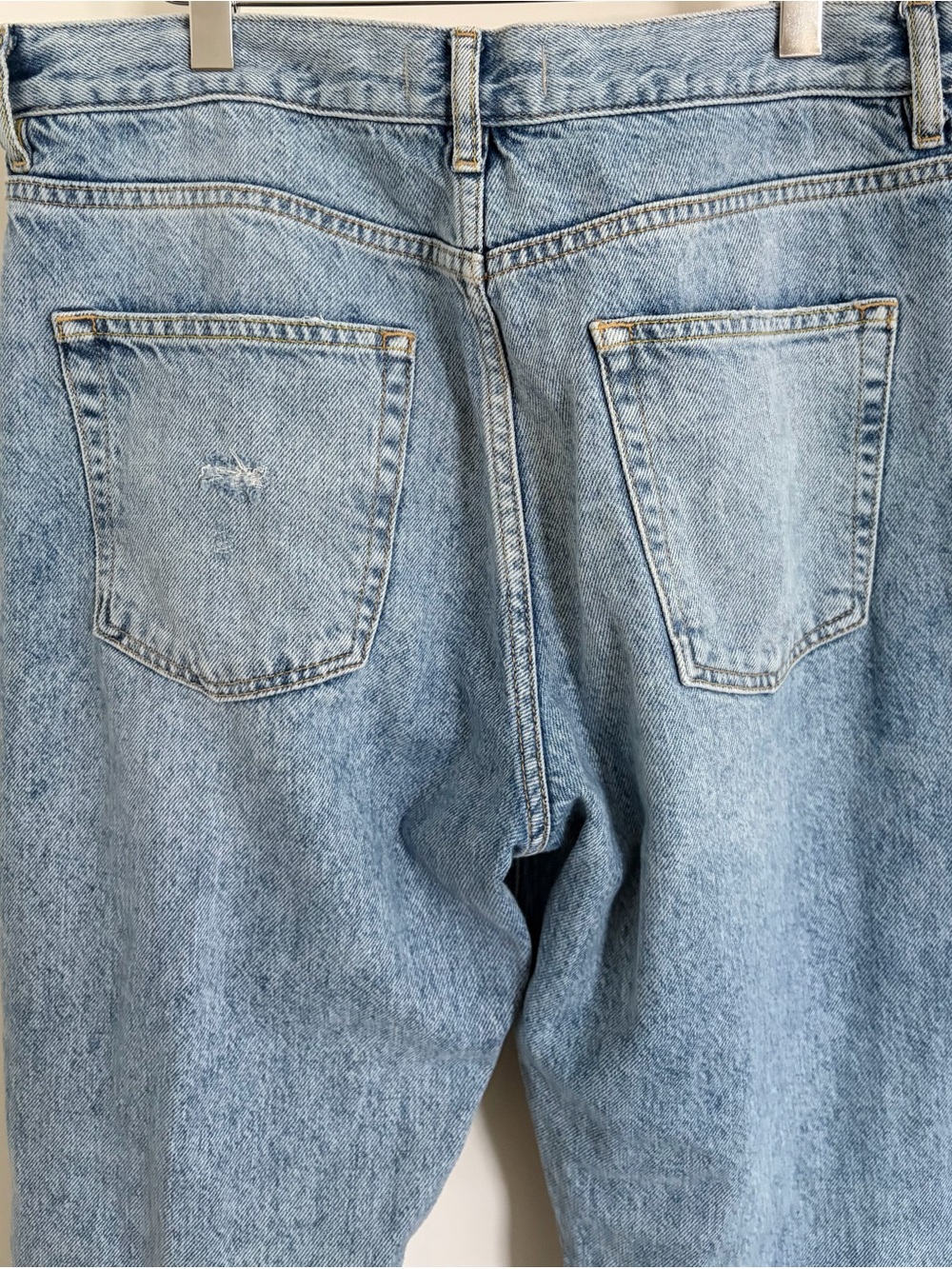 We The Free Boyfriend Distressed Jeans by Free People. Size 29 - Picture 6 of 11